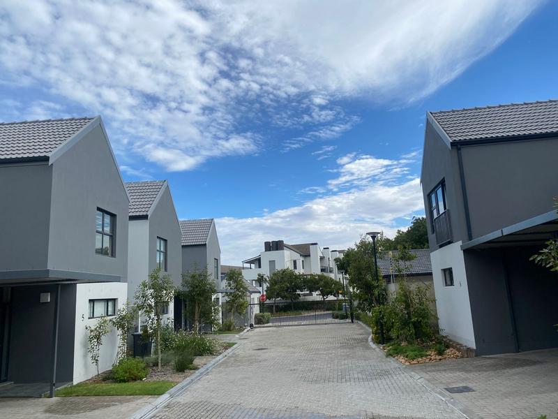 3 Bedroom Property for Sale in Silver Oaks Western Cape